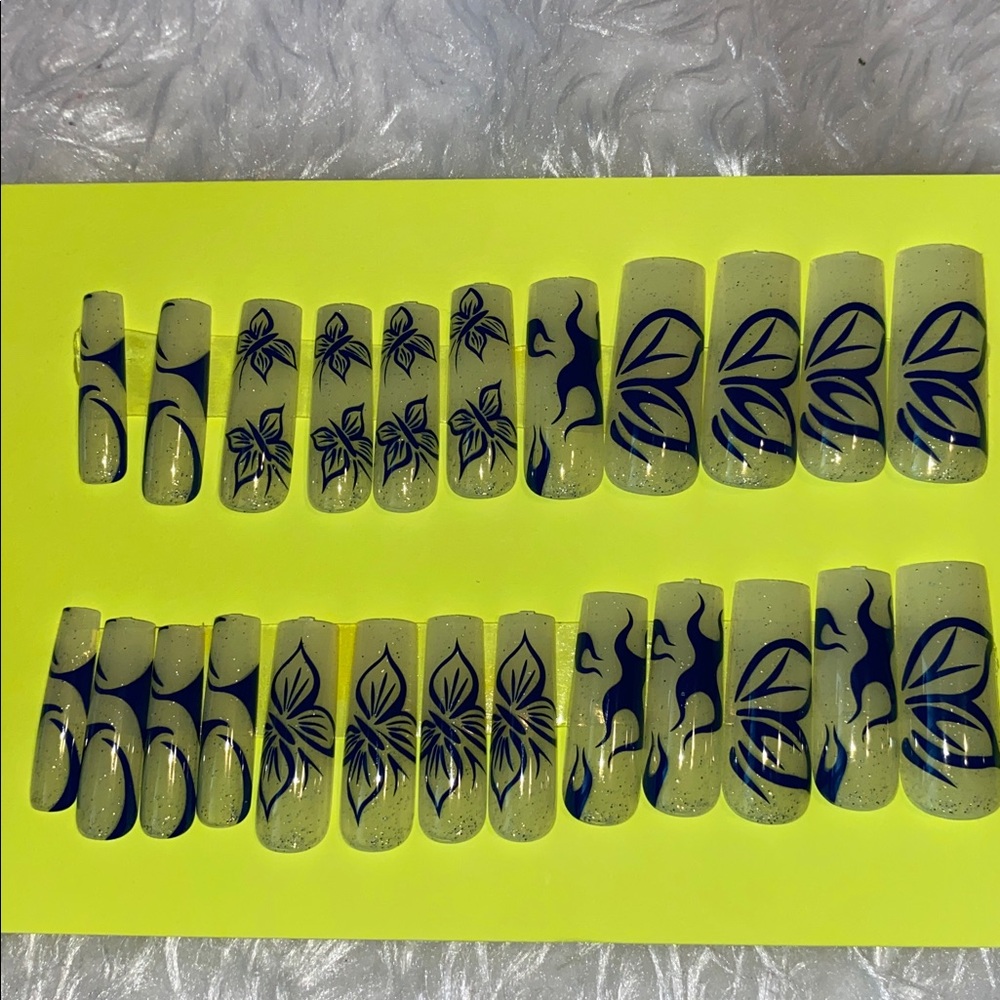 Press on Nail Set with Blue Floral Design